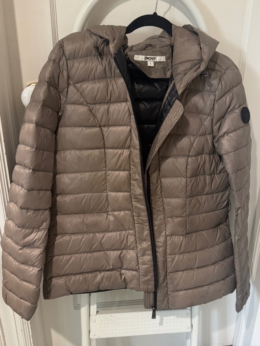 DKNY Packable Down Puffer Jacket – Women's Large – Taupe/Stone